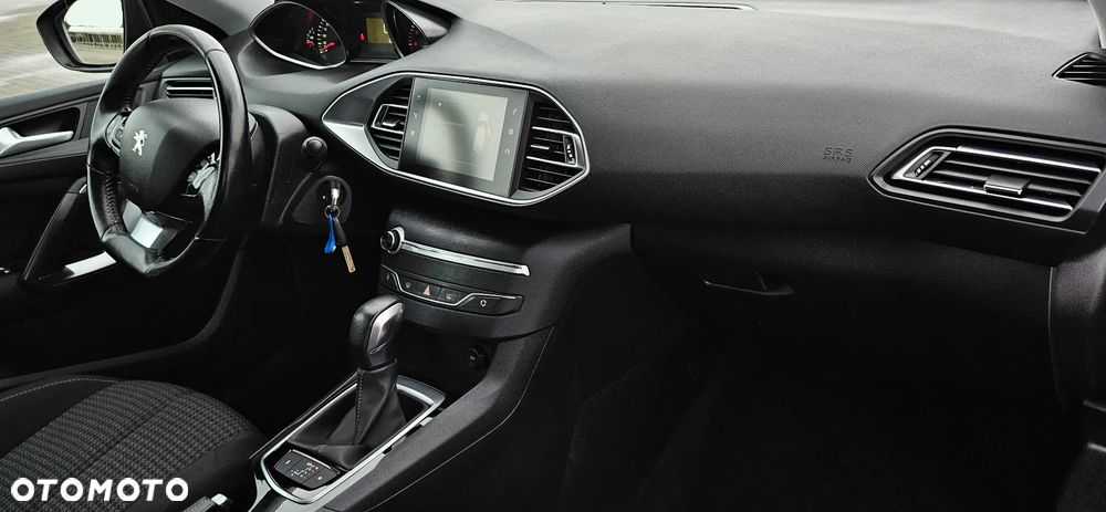 Peugeot 308 - 5