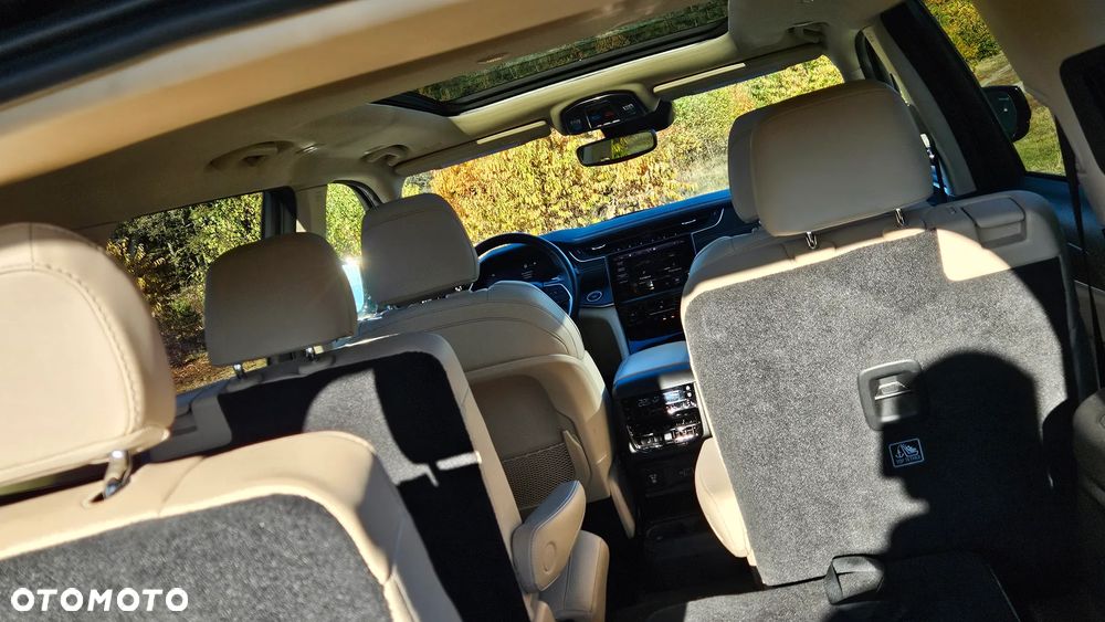 Jeep Grand Cherokee - 29