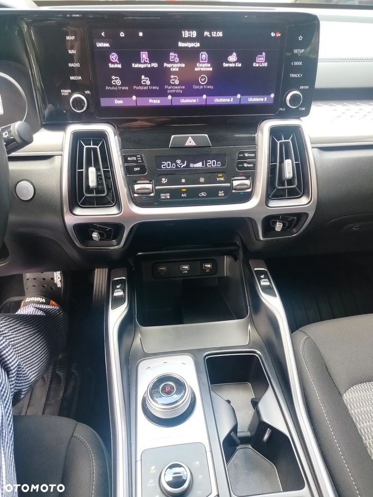 Kia Sorento 1.6 T-GDI HEV L 4WD 7os - 10