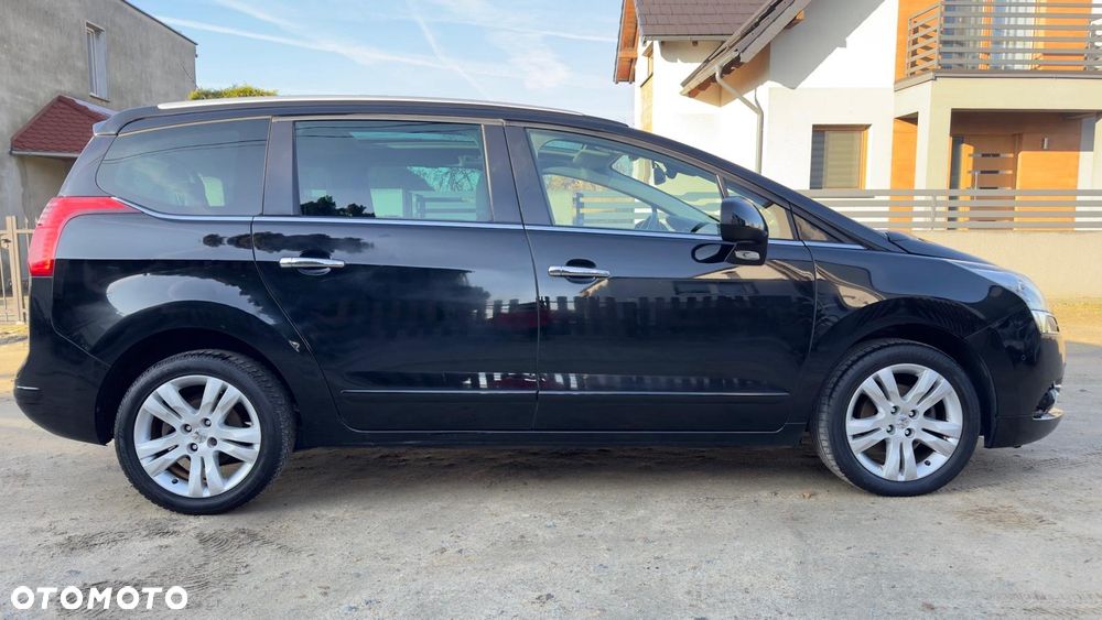 Peugeot 5008 HDI FAP 110 Allure - 12