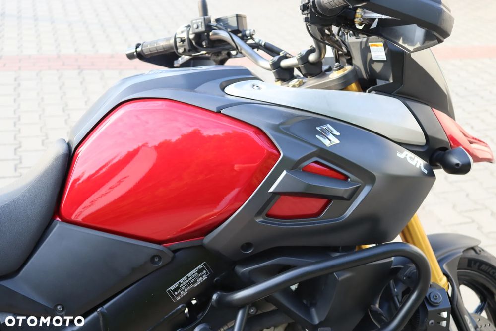 Suzuki V-STROM - 17