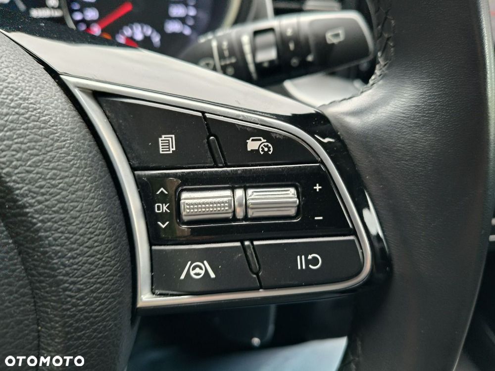 Kia Ceed - 16