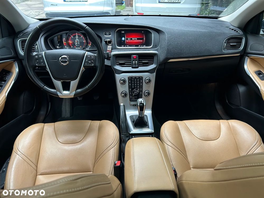 Volvo V40 D3 Drive-E Inscription - 8