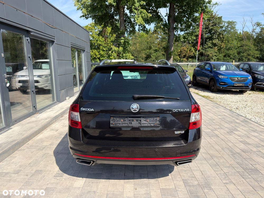 Skoda Octavia 2.0 TDI RS DSG - 21
