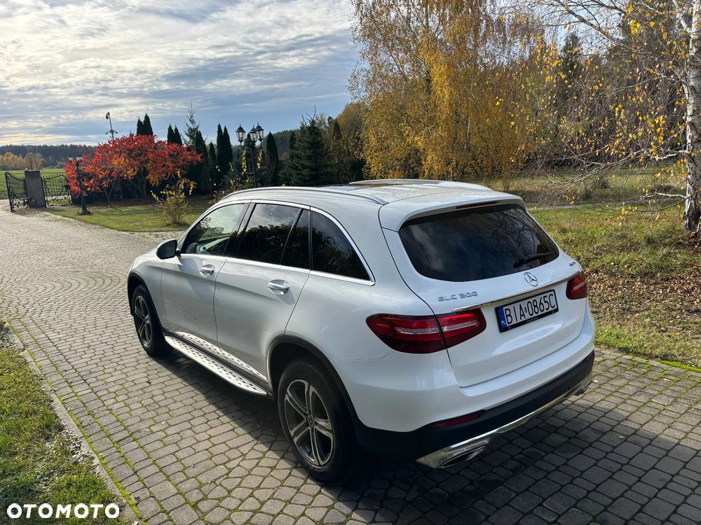 Mercedes-Benz GLC 300 4-Matic - 2