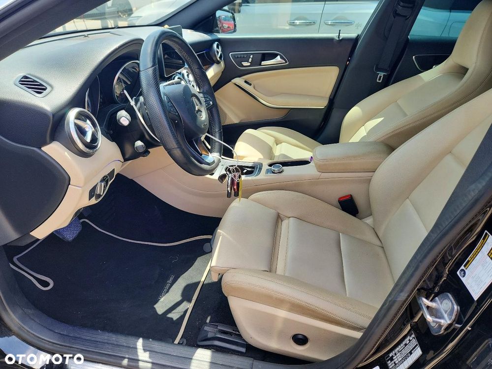 Mercedes-Benz CLA 250 4Matic 7G-DCT - 8