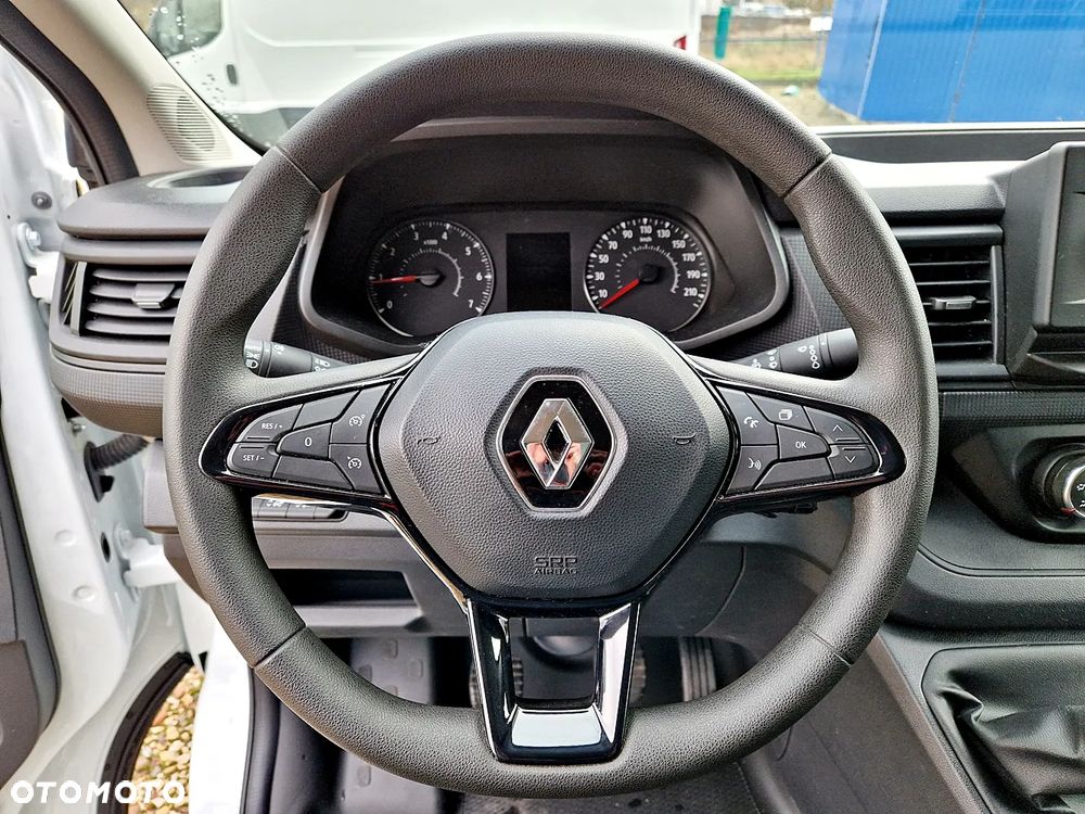 Renault Trafic - 16