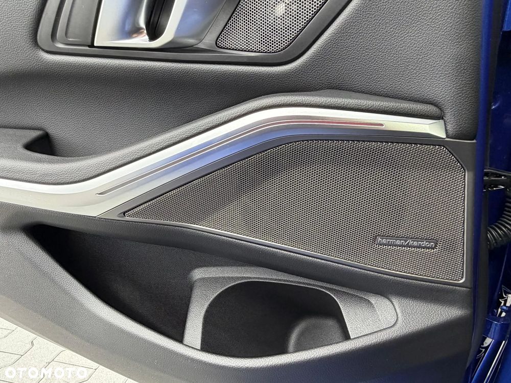 BMW Seria 3 318i M Sport - 20