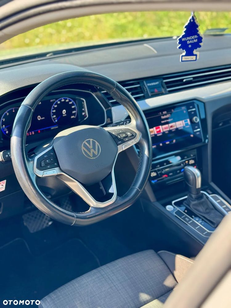 Volkswagen Passat 2.0 TSI Business DSG - 2