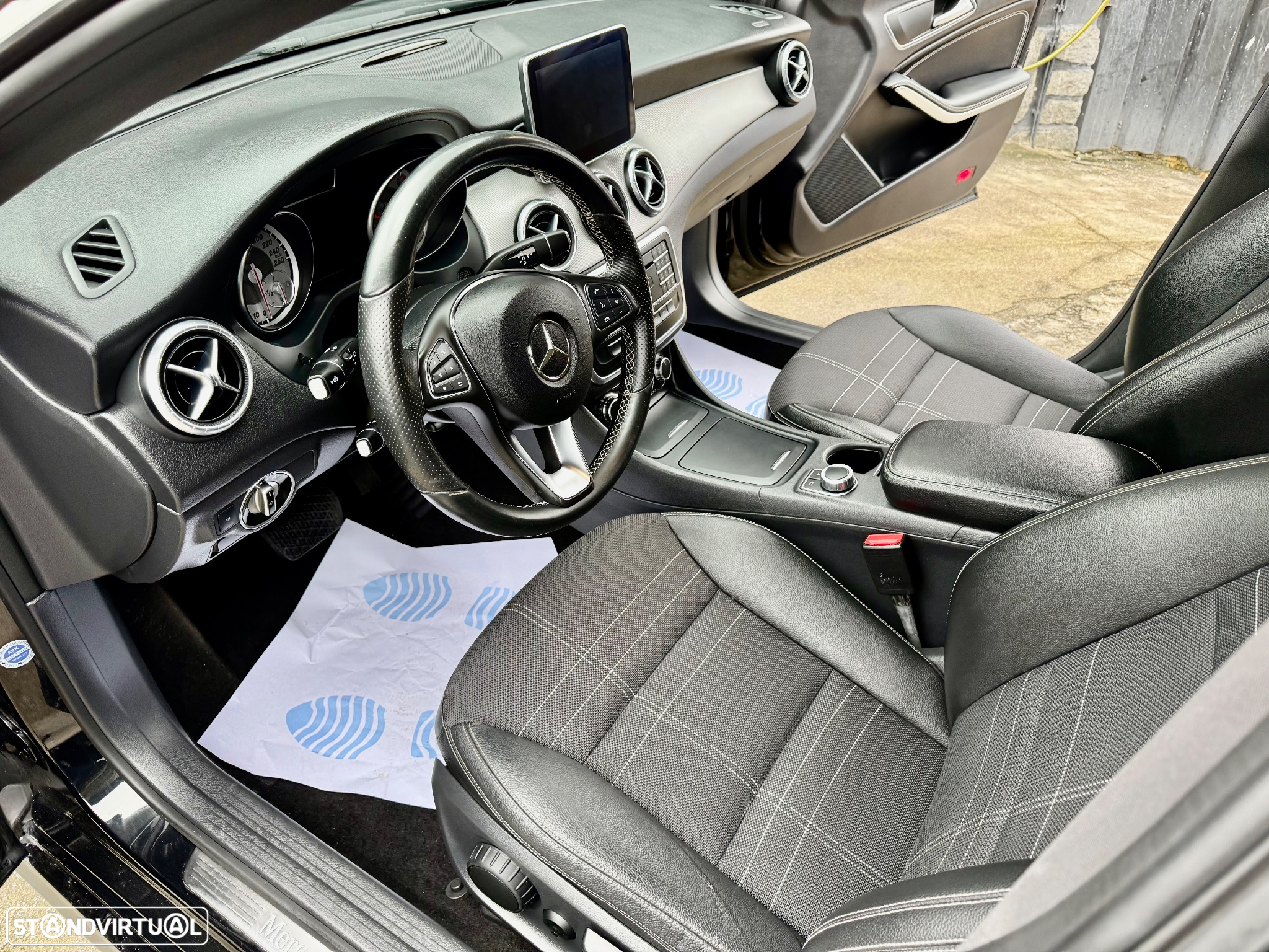Mercedes-Benz CLA 200 d Shooting Brake AMG Line Aut. - 12