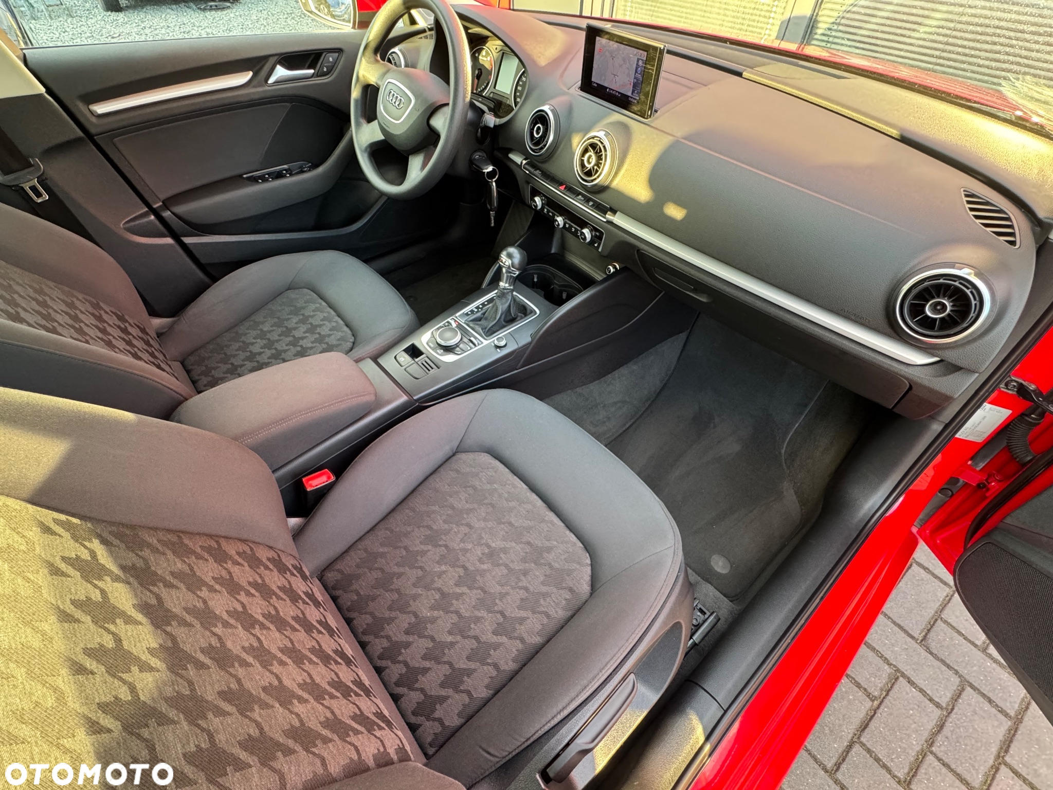 Audi A3 1.2 TFSI Sportback S tronic Attraction - 22