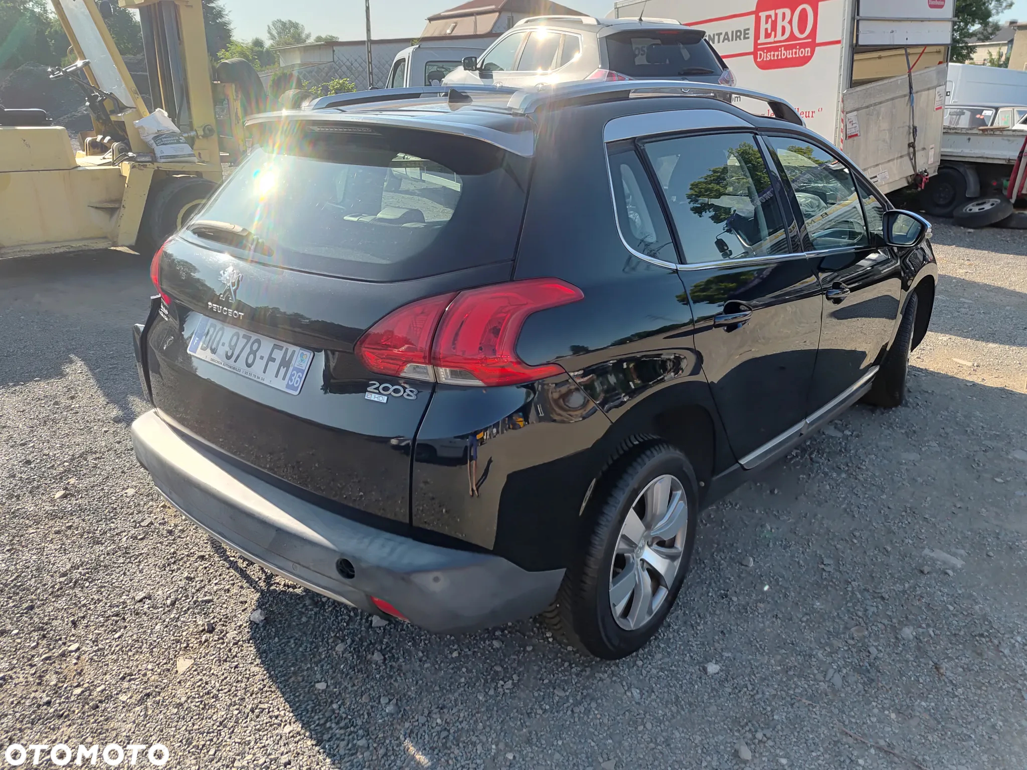 Peugeot 2008 e-HDi FAP 92 EGS6 STOP & START Allure - 13