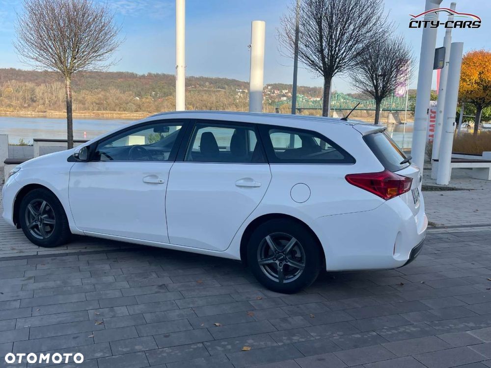 Toyota Auris - 30