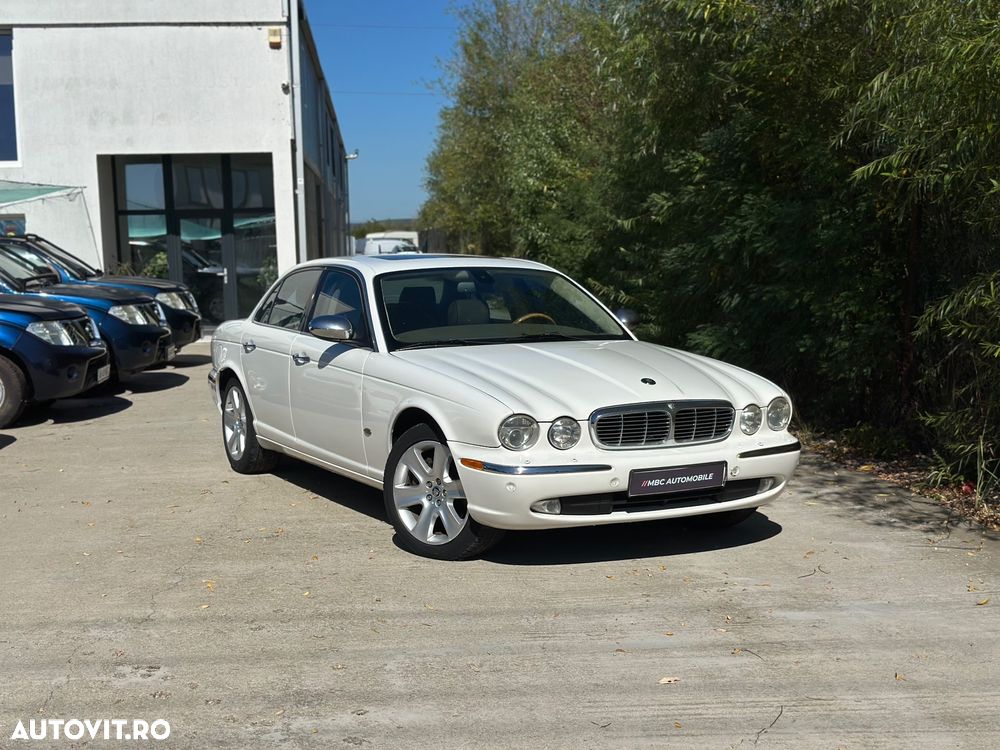 Jaguar XJ - 1