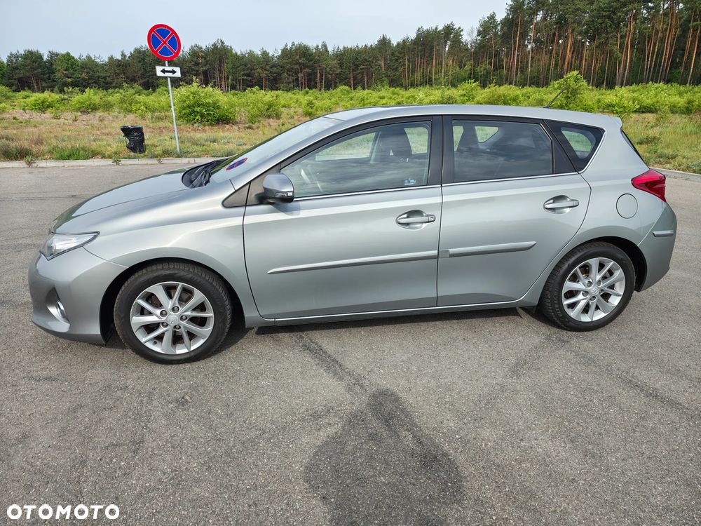 Toyota Auris 1.33 Dual-VVT-i Edition - 4