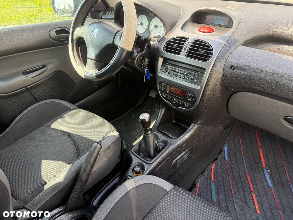 Peugeot 206 1.6 Quiksilver - 11