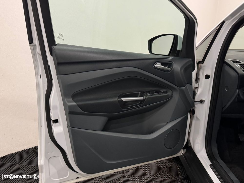 Ford Grand C-Max 1.6 TDCi Titanium S/S - 46