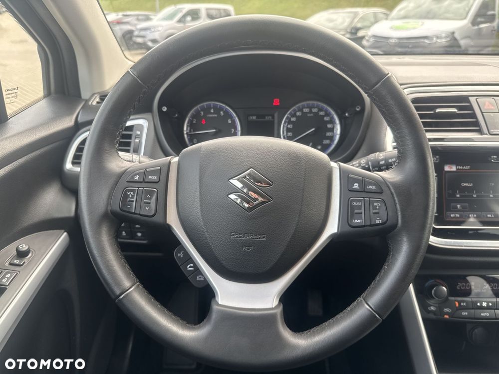 Suzuki SX4 S-Cross - 23