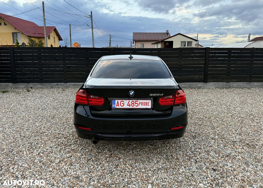BMW Seria 3 320d Aut. Sport Line - 6