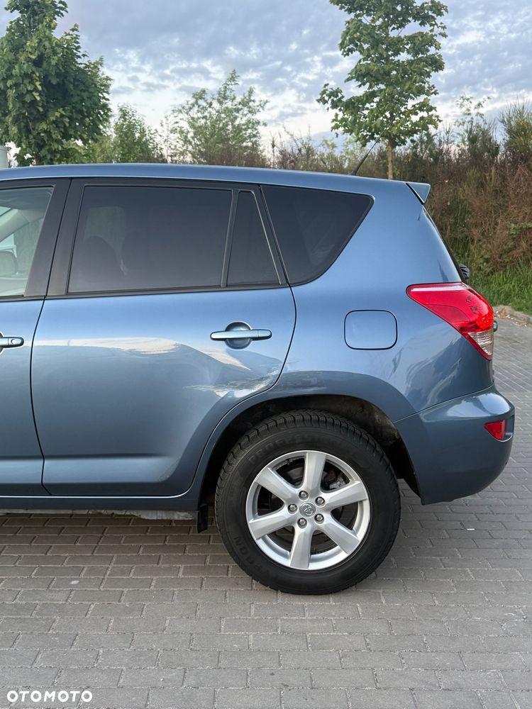 Toyota RAV4 2.0 VVT-i Sol - 4