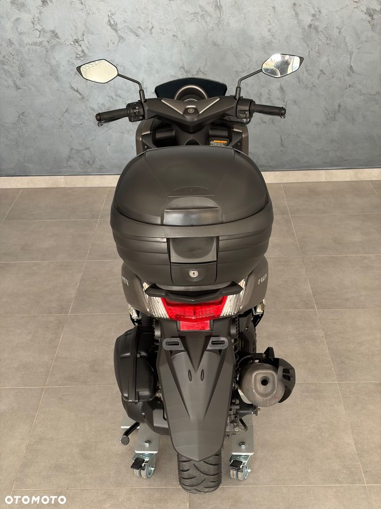 Yamaha NMAX - 8