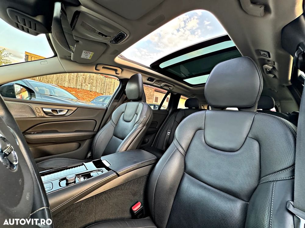 Volvo V60 T6 AWD Recharge Geartronic Inscription - 36