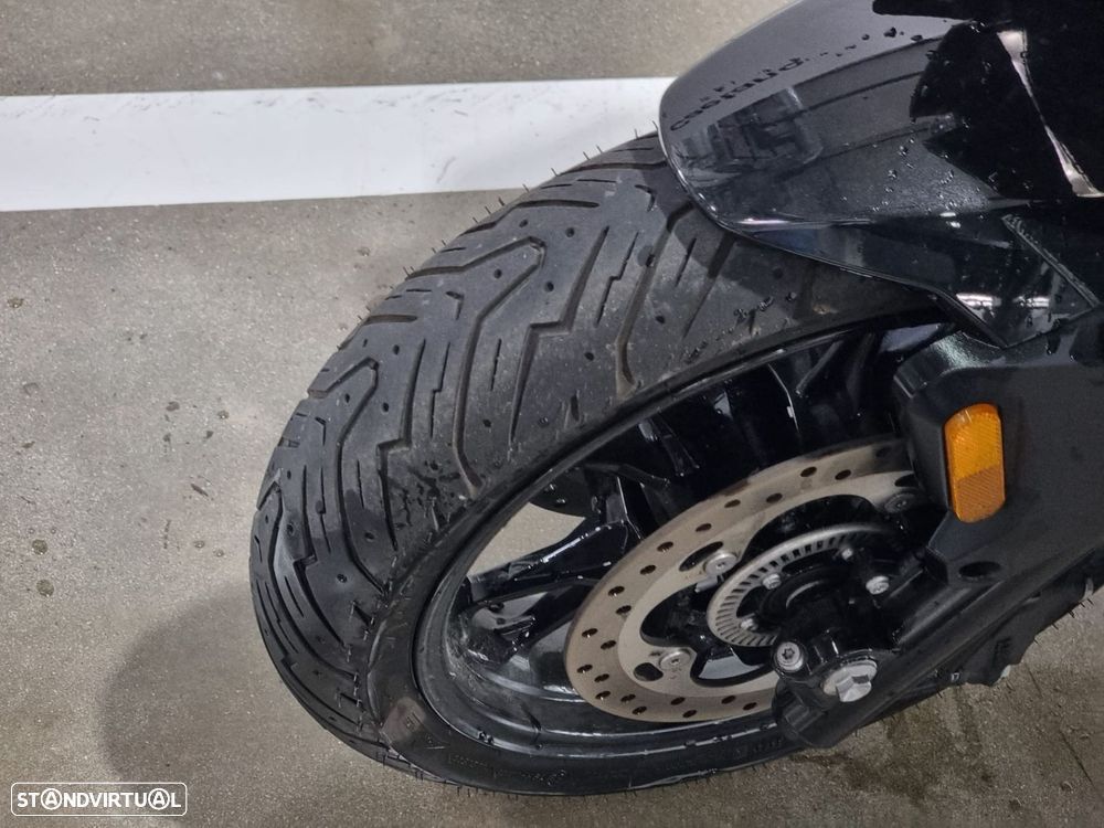 BMW C 400 GT 400GT Triple Black - 13