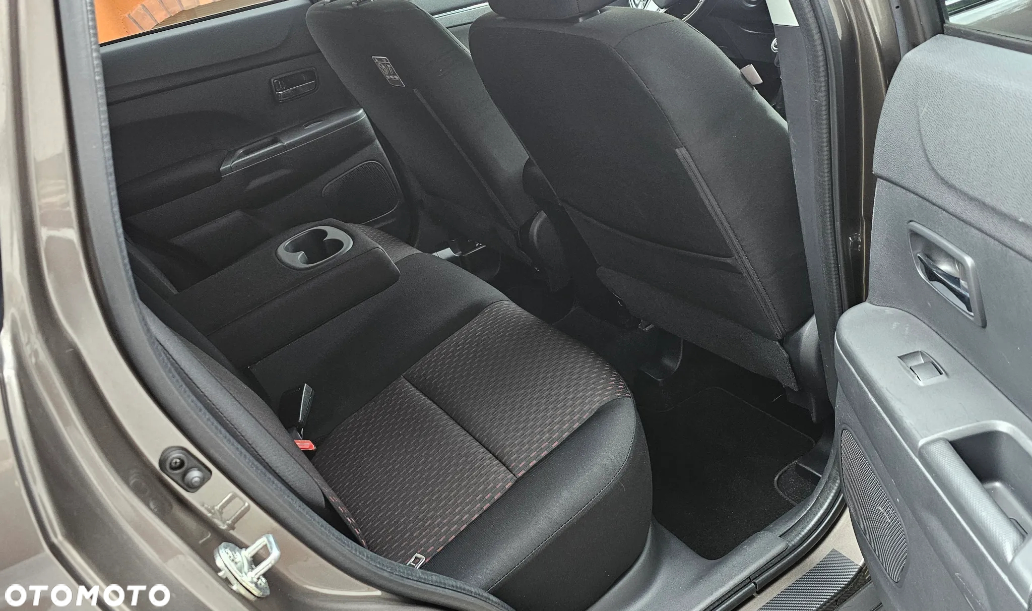 Mitsubishi ASX 1.6 2WD Edition 100+ - 10