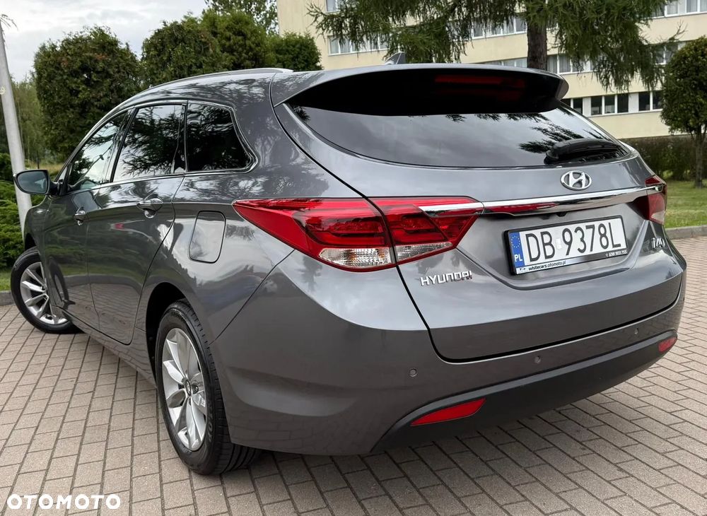 Hyundai i40 1.6 GDI Comfort + - 19