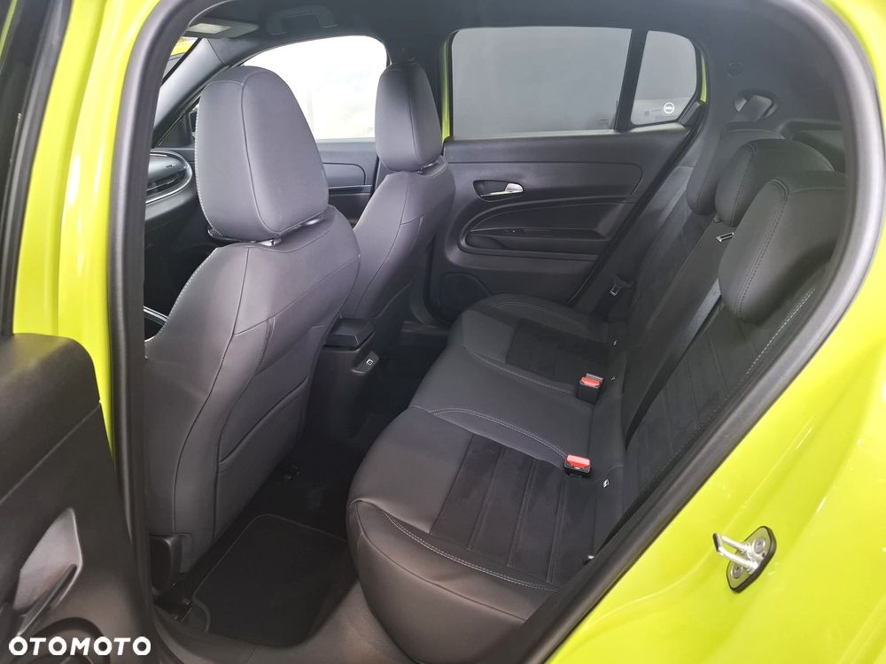 Fiat 600 1.2 Turbo Sport eDCT - 10