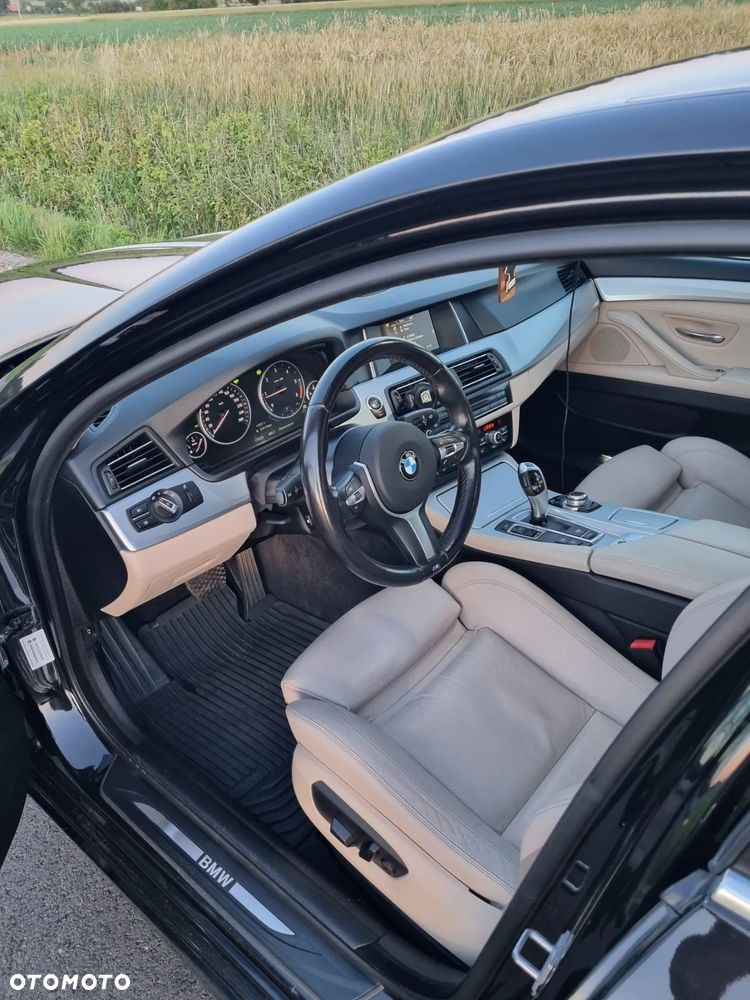 BMW Seria 5 520d xDrive - 7