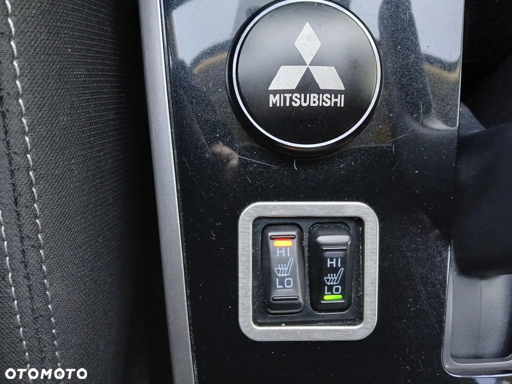 Mitsubishi Outlander 2.0 Intense 2WD - 33