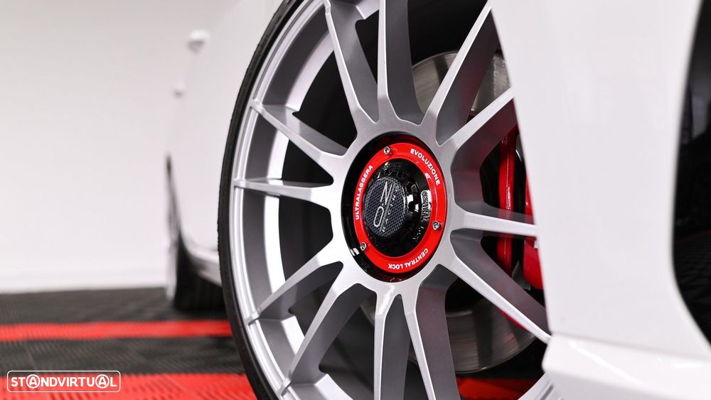 VW Golf GTI 2.0 TSI OPF DSG Performance - 13