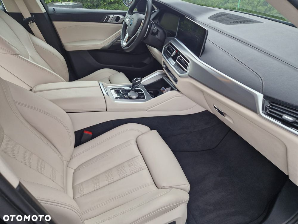 BMW X6 xDrive30d - 11