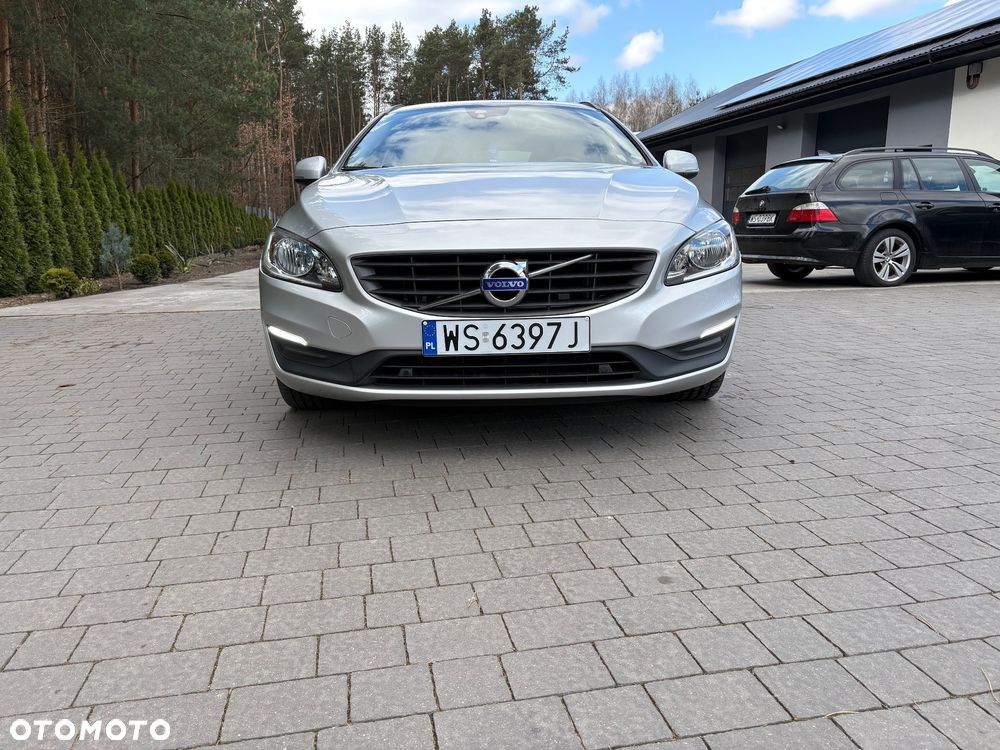 Volvo V60 D3 Geartronic Kinetic - 2