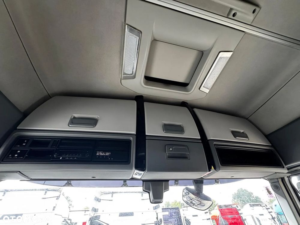 Renault T480 Evo High Cab - 10