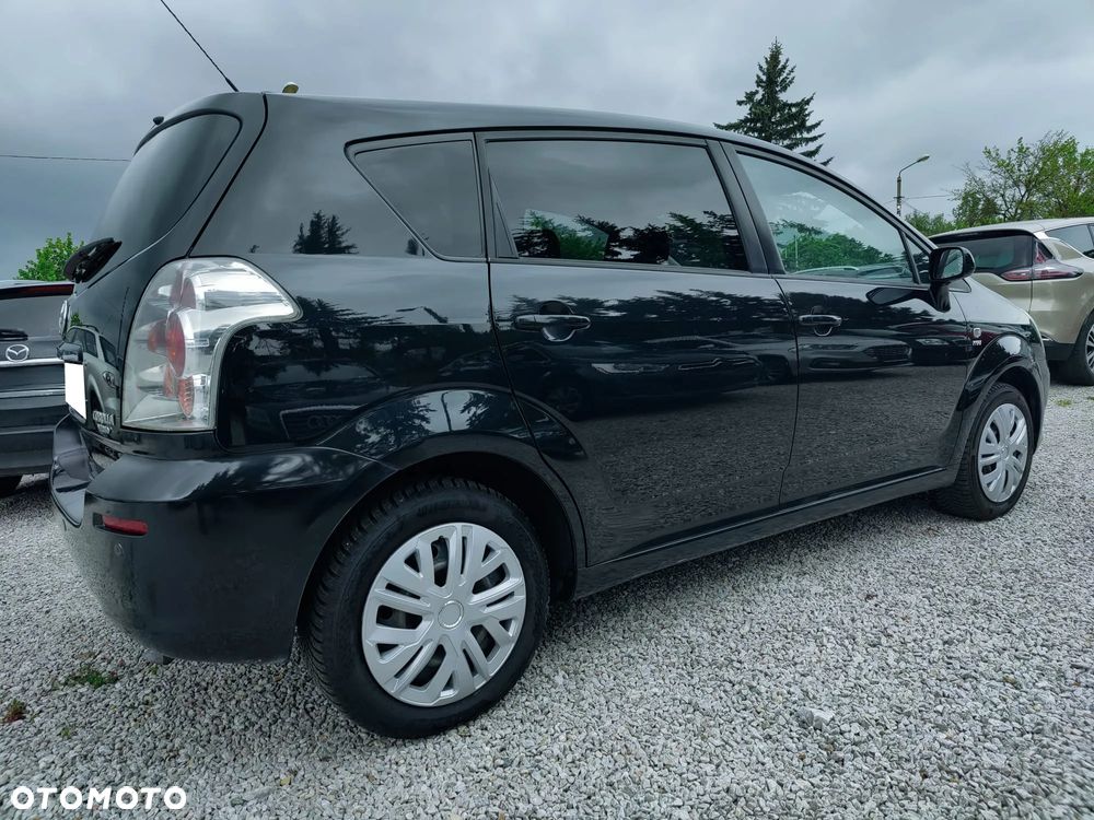 Toyota Corolla Verso - 2