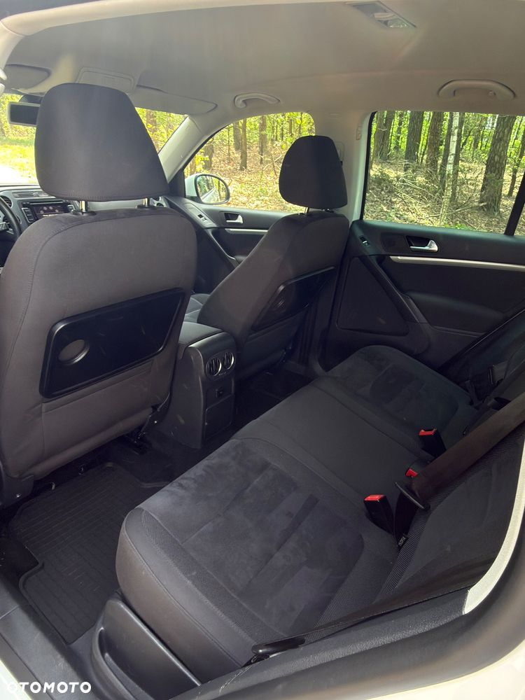 Volkswagen Tiguan - 12