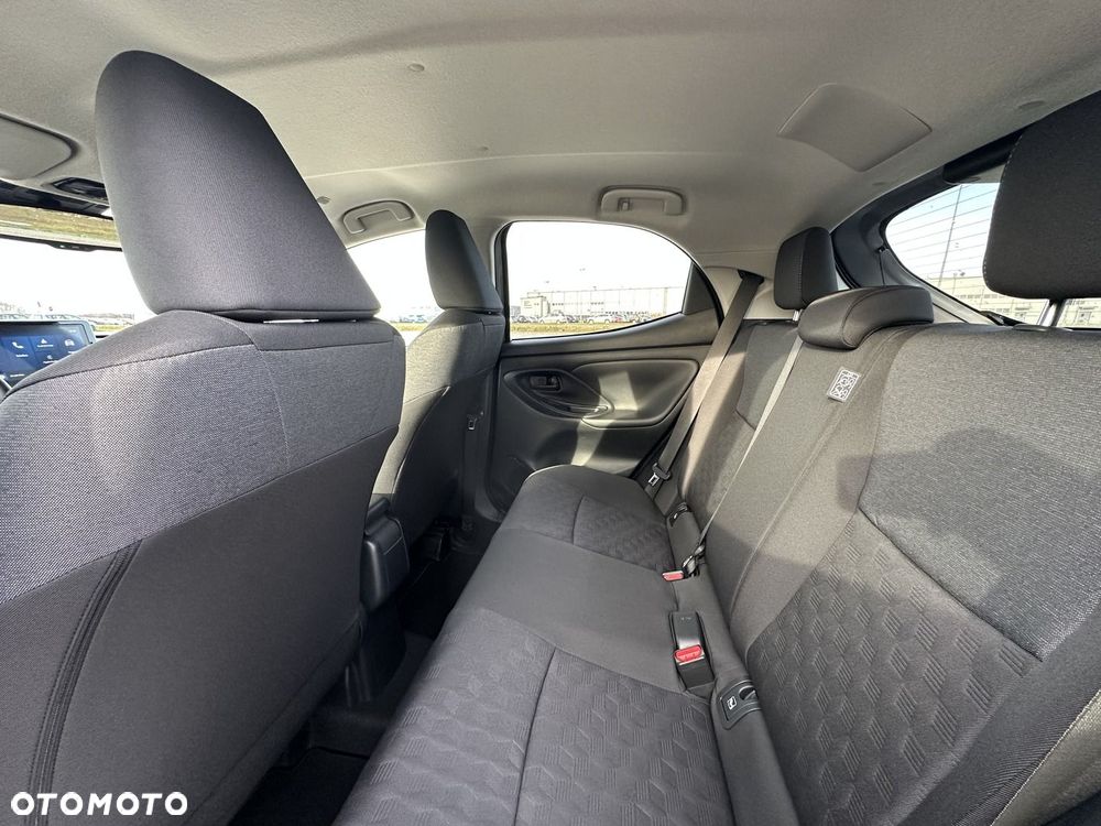 Toyota Yaris Hybrid 1.5 Style - 11