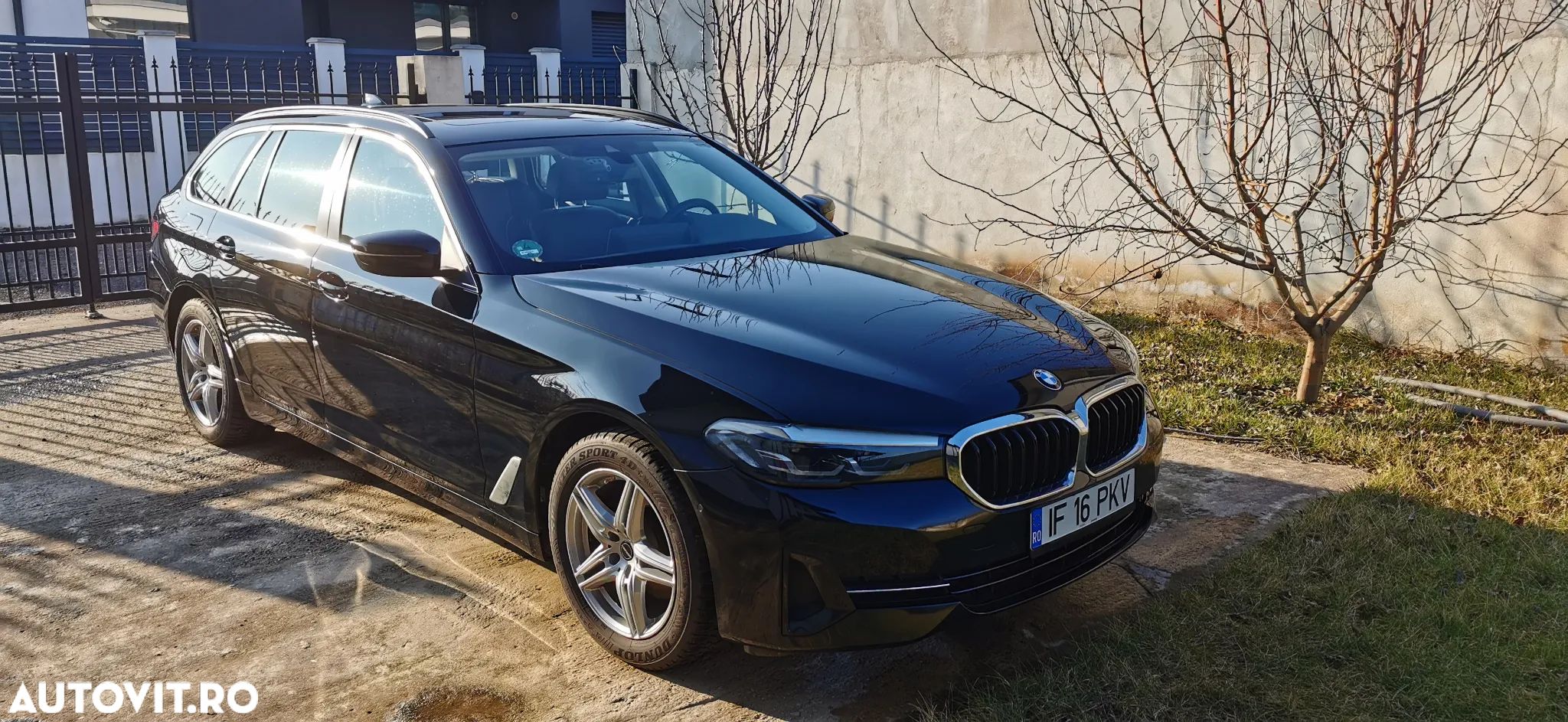 BMW Seria 5 520d Touring Aut. - 1