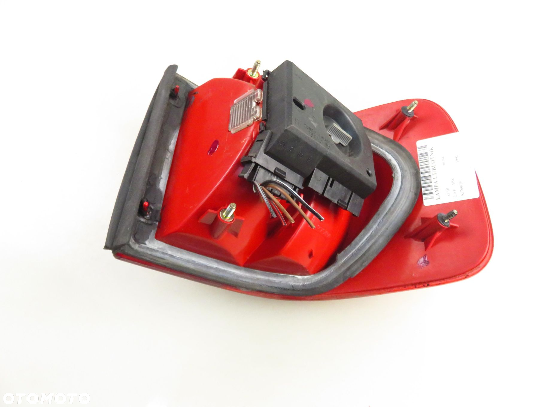 LAMPA LEWA TYLNA AUDI 80 B4 8A0945095D - 5