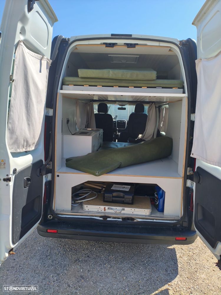 Renault Trafic 4LUG DORMITORIO - 26