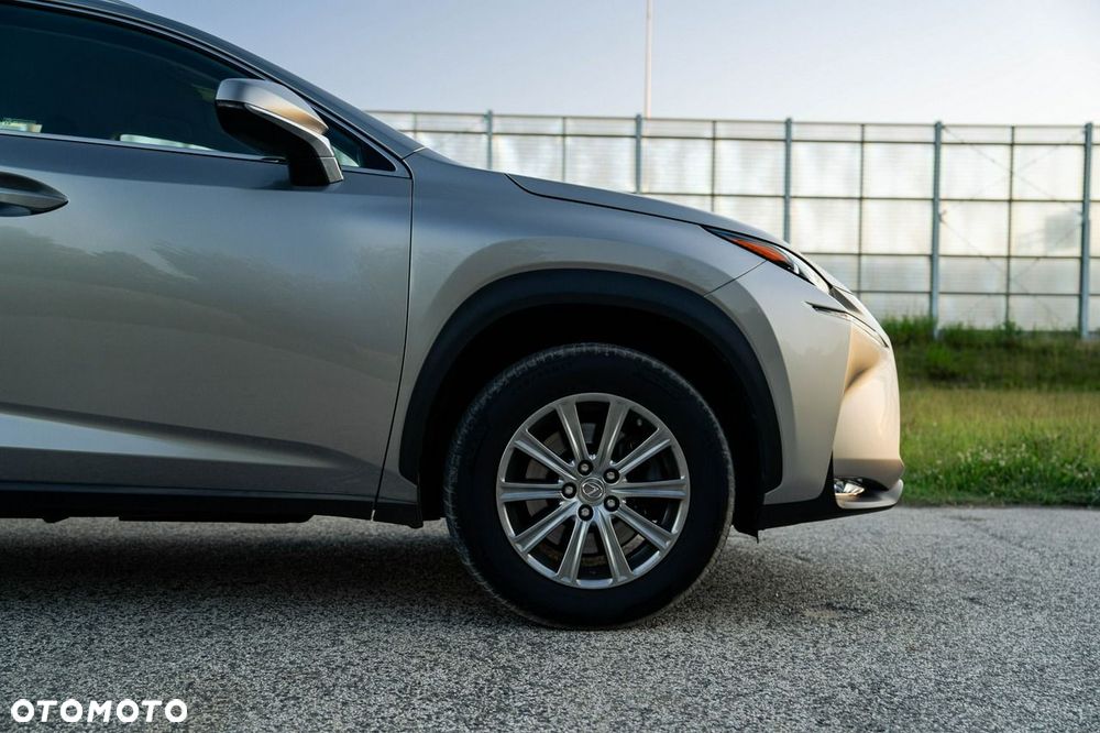 Lexus NX 200t Elite AWD - 9