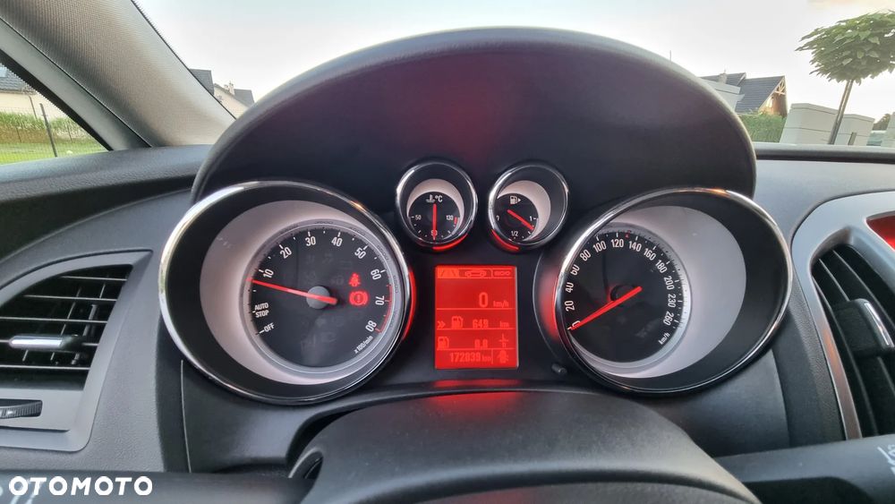 Opel Astra 1.4 T Cosmo - 24