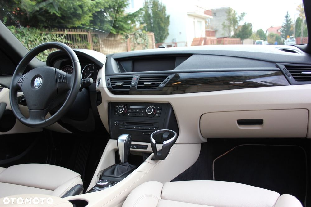 BMW X1 xDrive23d - 18