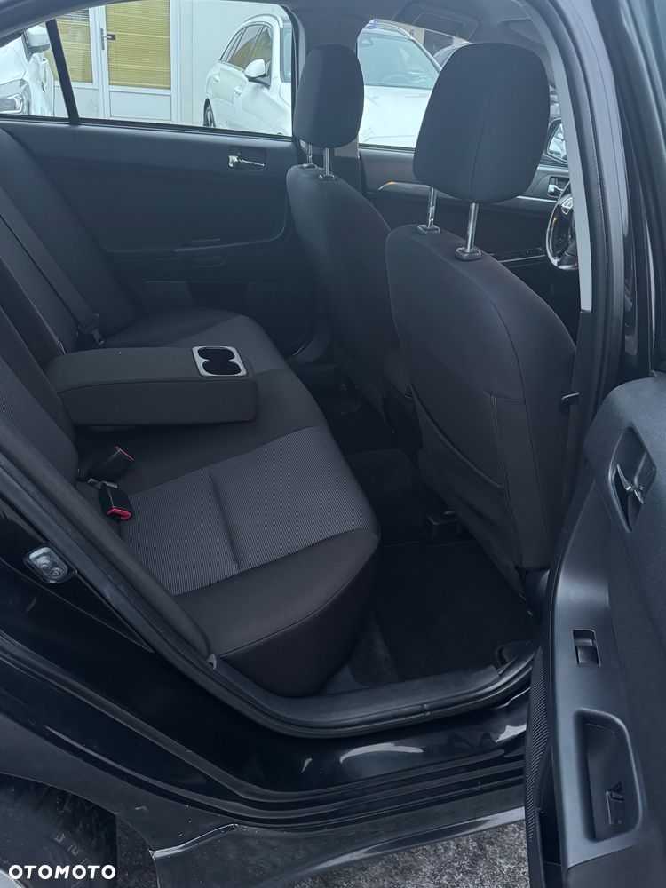 Mitsubishi Lancer 1.8 Intense CVT - 36