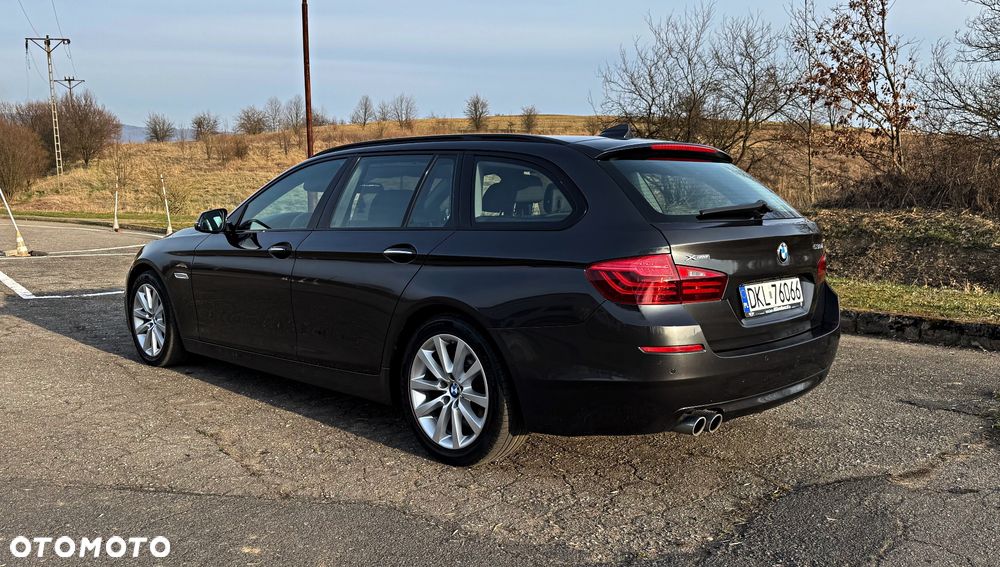 BMW Seria 5 530d xDrive Sport-Aut Luxury Line - 3