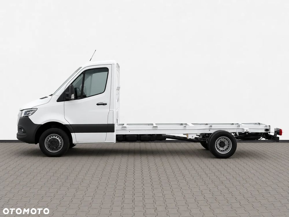 Mercedes-Benz Sprinter - 6