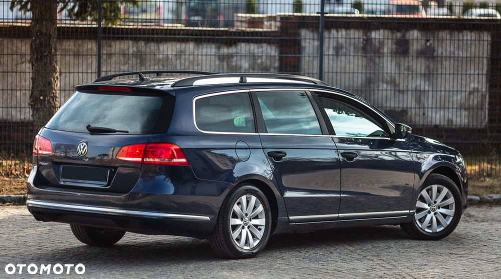 Volkswagen Passat 2.0 Blue TDI SCR Comfortline - 10