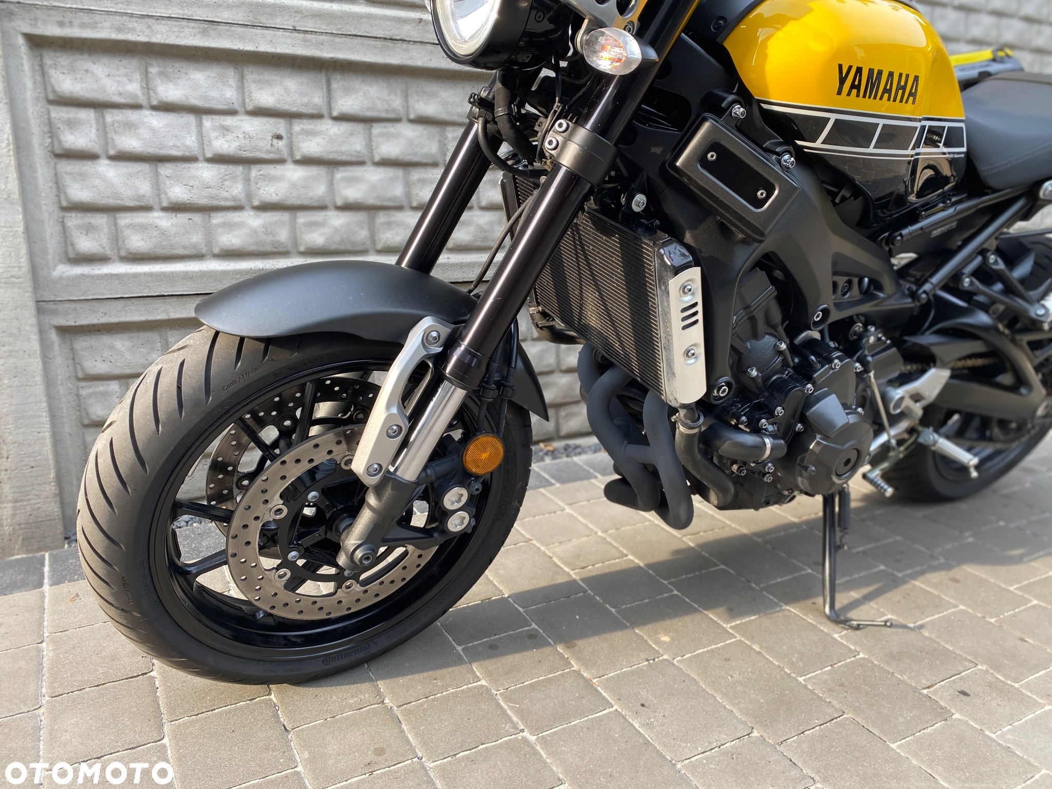 Yamaha XSR - 18